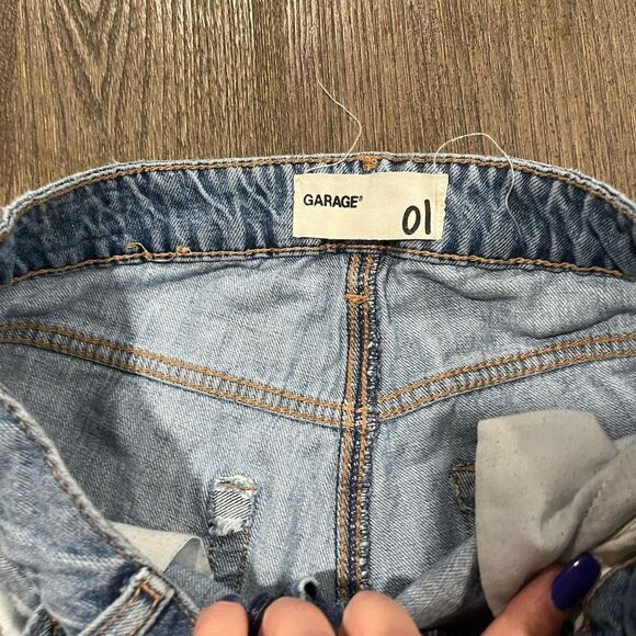 Garage Midi Jean Shorts Light Wash Distressed Raw Hem Size 1 - Picture 6 of 9